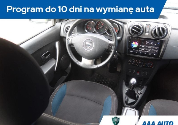 Dacia Logan cena 27500 przebieg: 132957, rok produkcji 2015 z Paczków małe 172